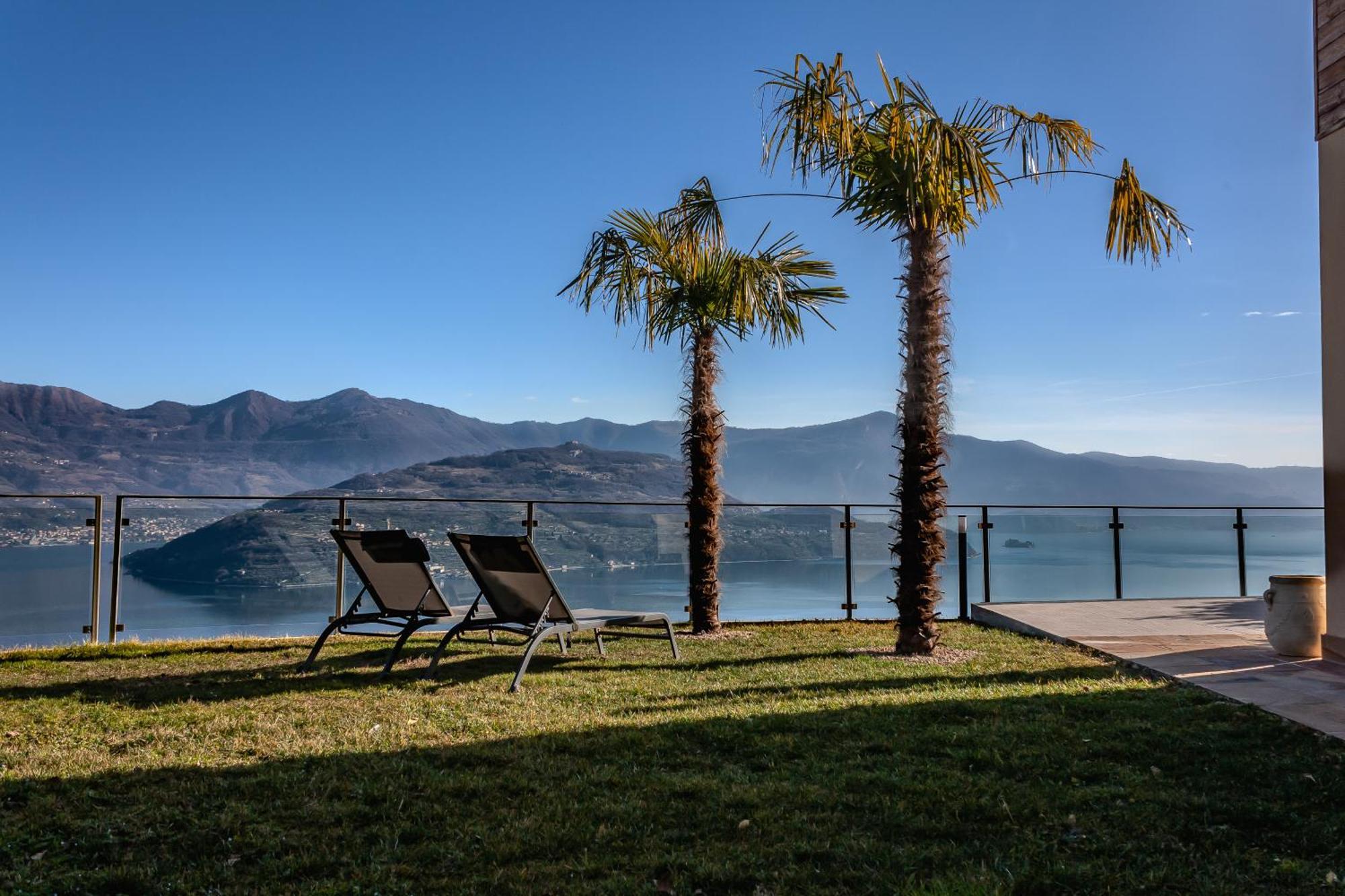 Mia Isola With Lake View, Garden And Swimming Pool Parzanica 외부 사진