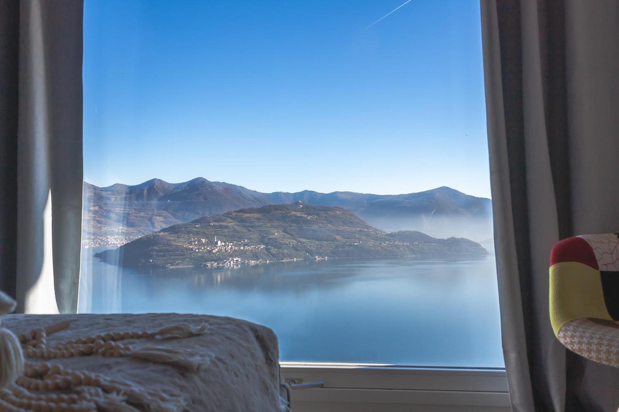Mia Isola With Lake View, Garden And Swimming Pool Parzanica 외부 사진