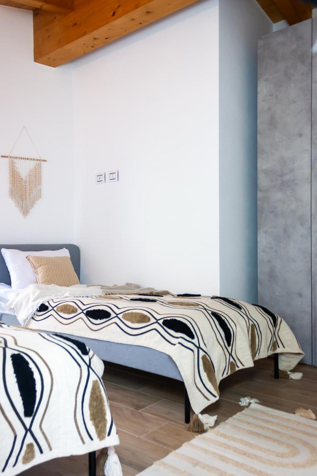 Mia Isola With Lake View, Garden And Swimming Pool Parzanica 외부 사진