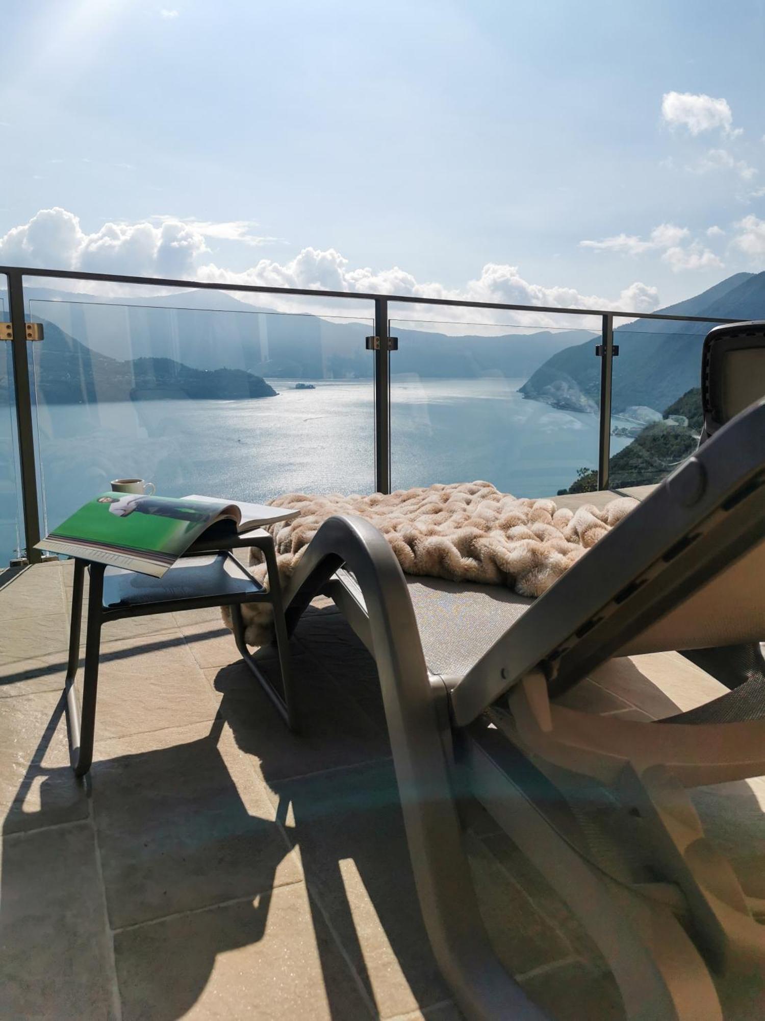 Mia Isola With Lake View, Garden And Swimming Pool Parzanica 외부 사진
